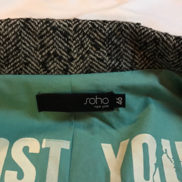 Blazer - Picture 4 of 5